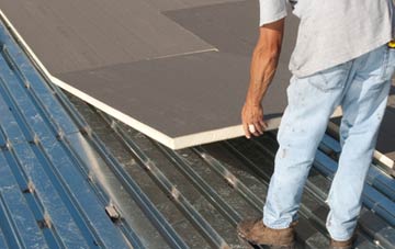 benefits of insulating Tormore flat roofing